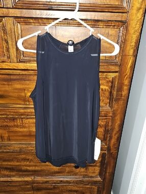 Lululemon Sculpt Tank! Nwts Sz 6 BLK! Classic Fit! Hip Length!